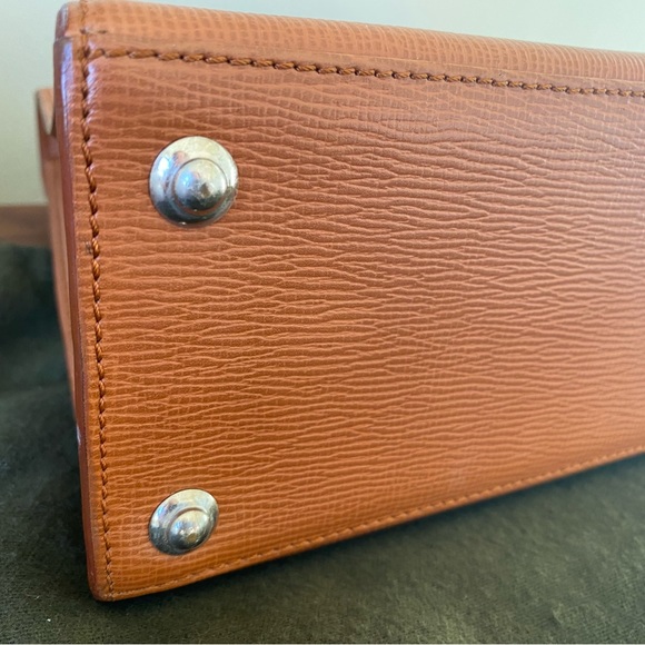 Biscuter Barcelona Leather Handbag - Picture 11 of 16